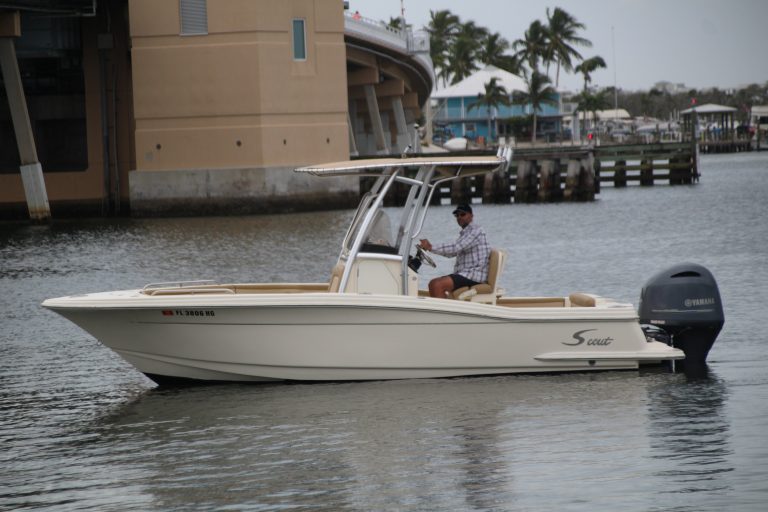 rent a center console boat